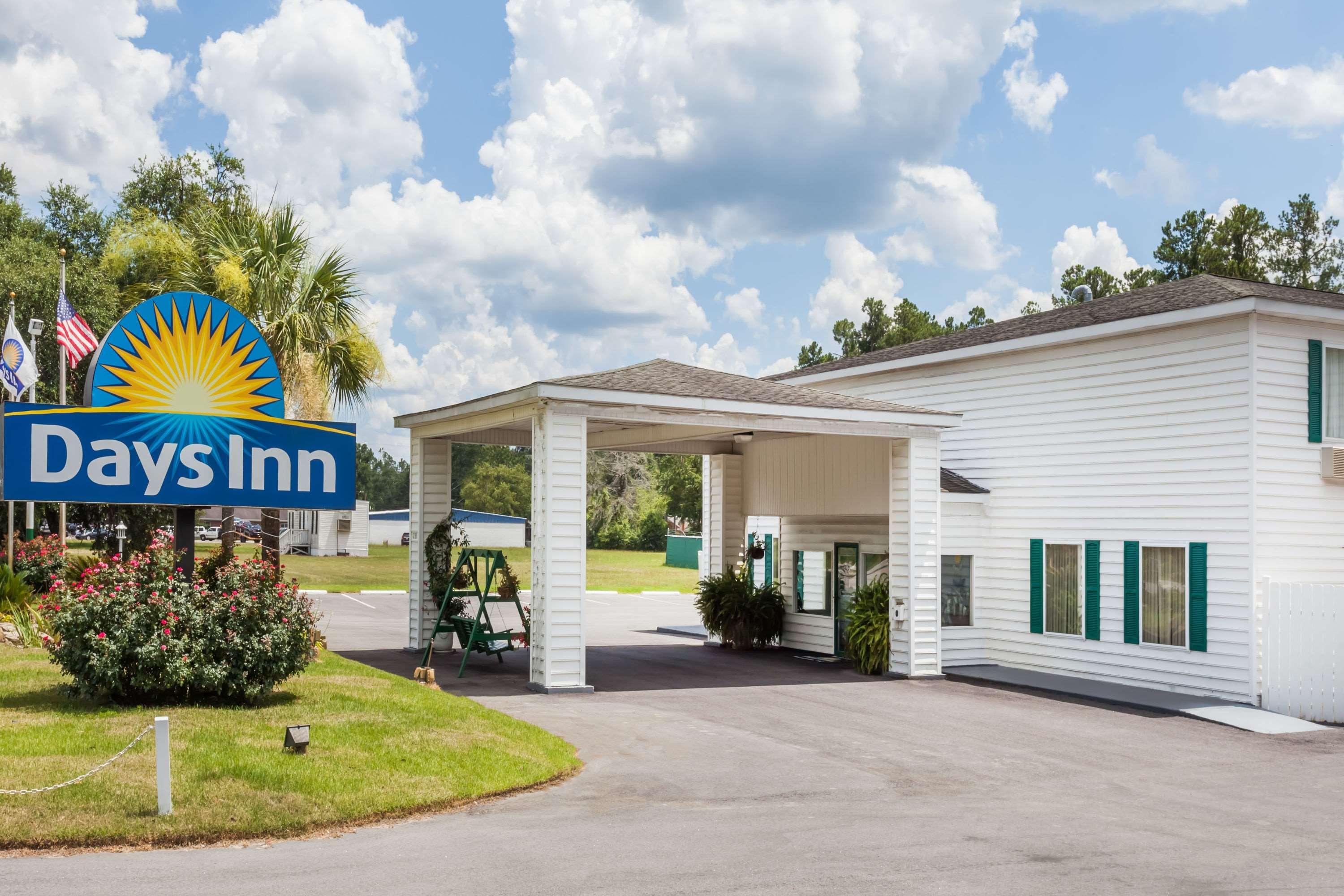 Days Inn By Wyndham Hampton Exterior photo